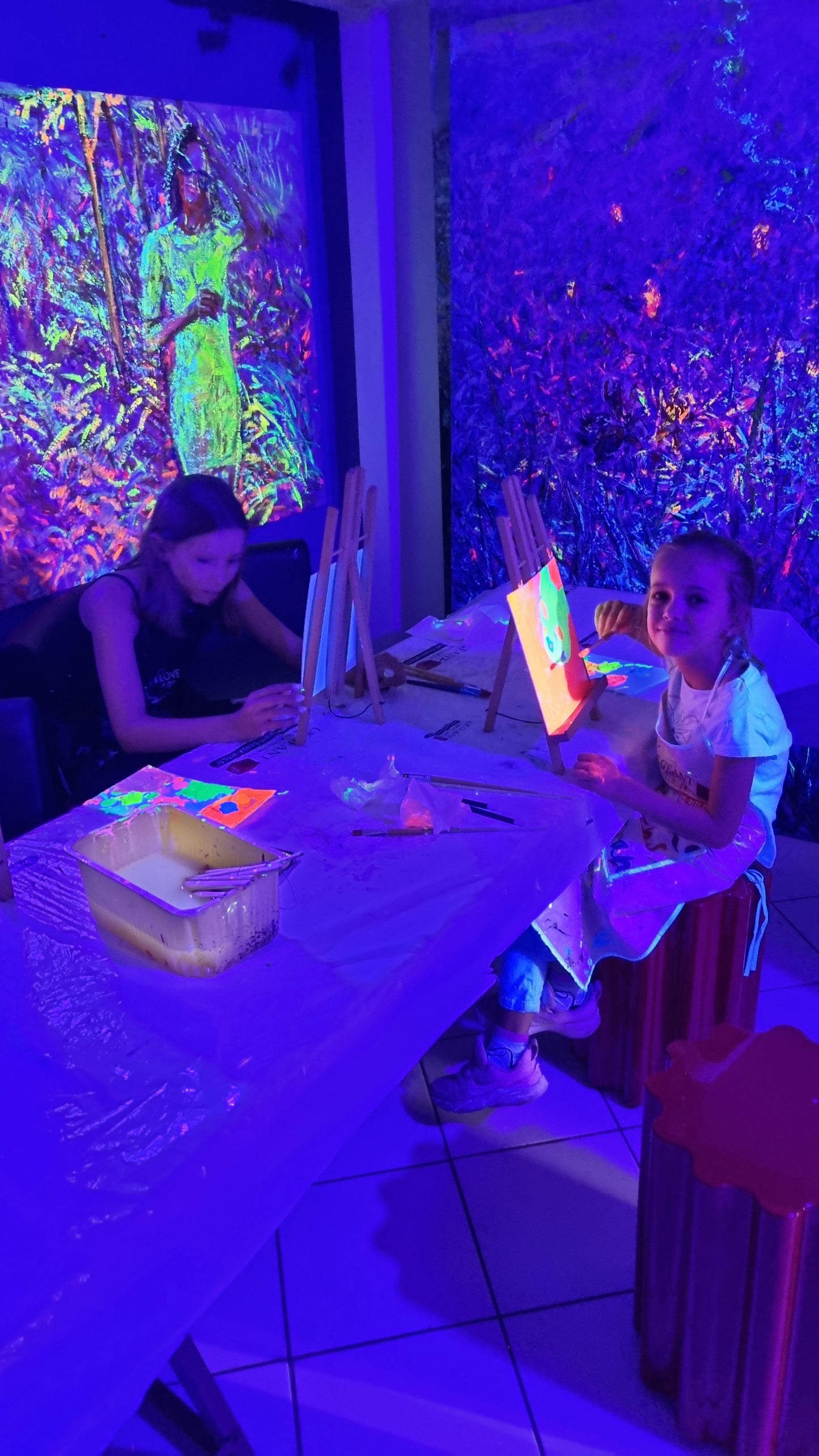 Fluorescent Drawing and Painting Workshop