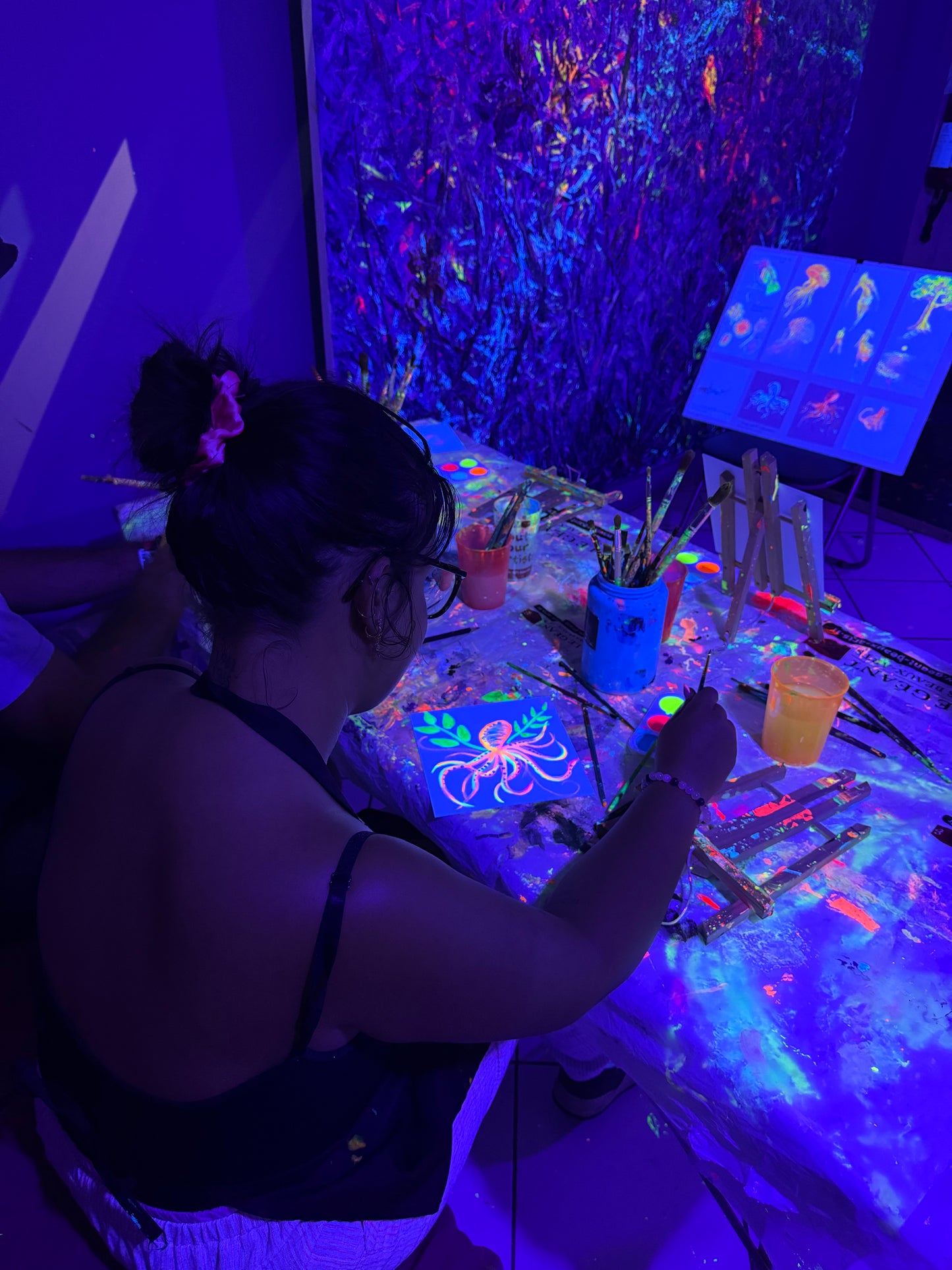 Atelier Dark light Painting - Peinture Fluo