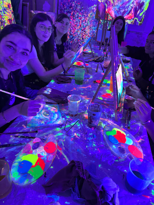 Peinture fluo atelier créatif