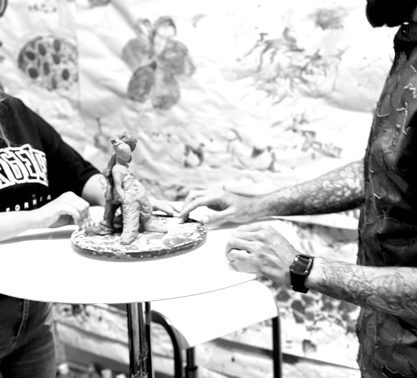 4-handed sculpture workshop in the dark in Lyon (69)