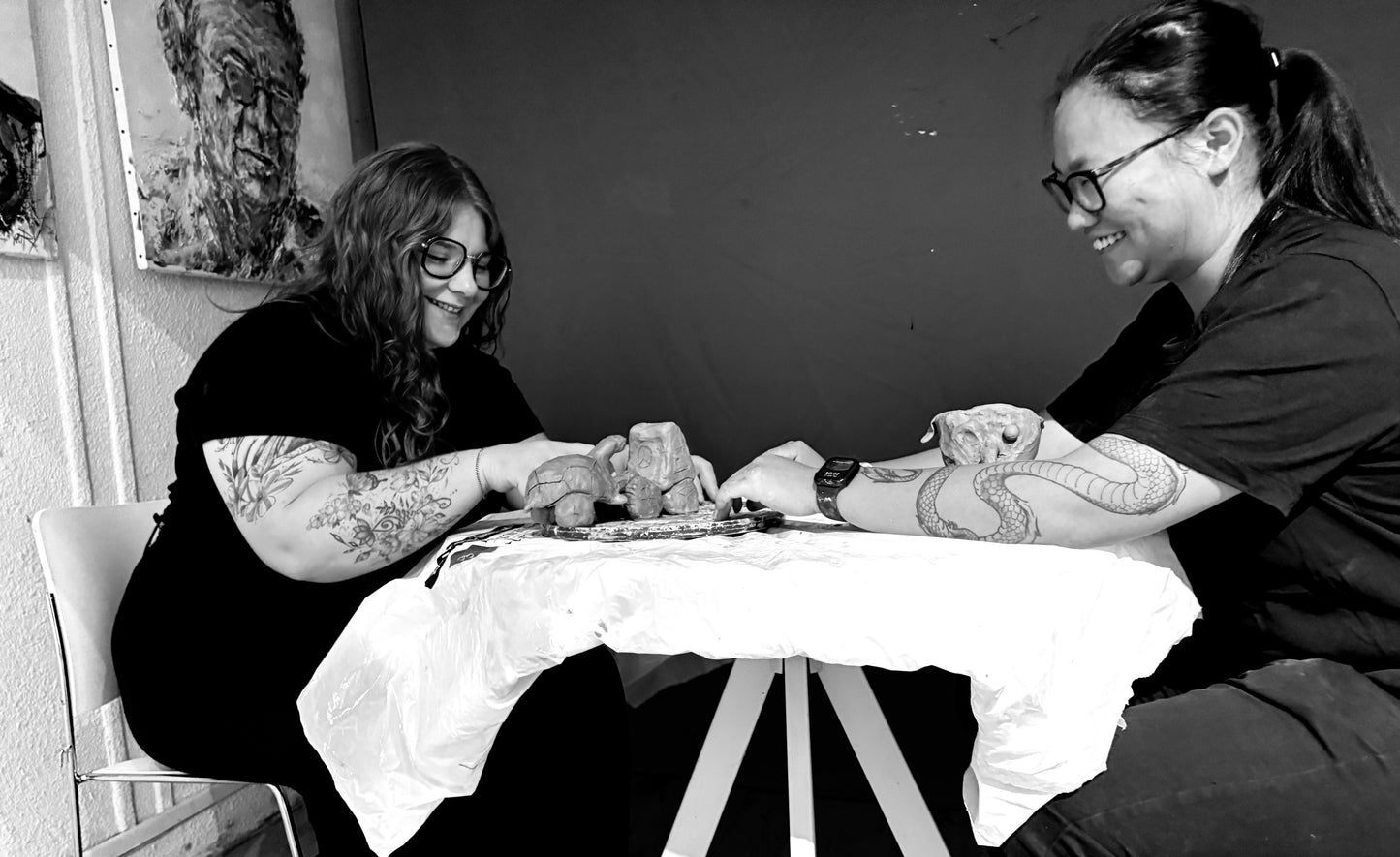 4-handed sculpture workshop in the dark in Lyon (69)